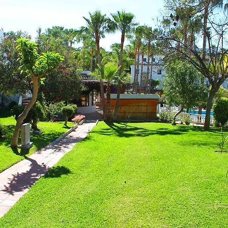El Capistrano Guy P. Way Apartment