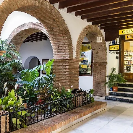 El Capistrano Guy P. Way Apartment Nerja