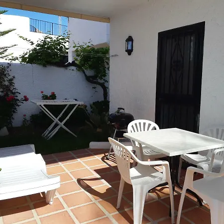 El Capistrano Guy P. Way Apartment *